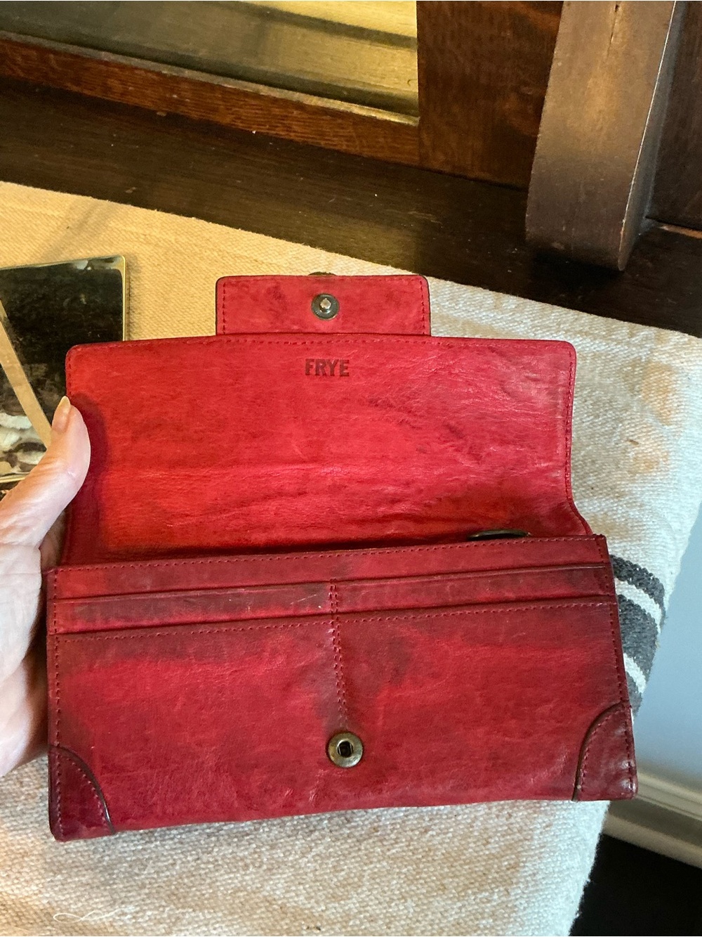 Frye Cameron Leather Burnt Red Continental Wallet Retail $178 - Picture 9 of 12